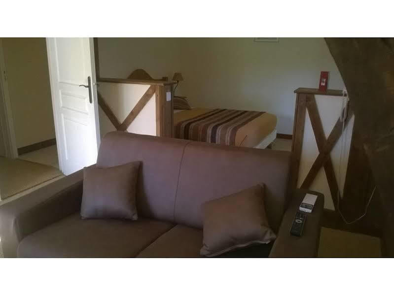 Logis De Cartassac Hotel